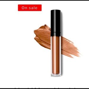 Liquid Matte. Lipstick. Sweet. Escape